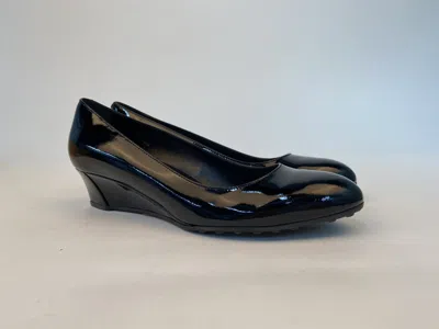 Tod's Logo Details Sloping Heels In Black