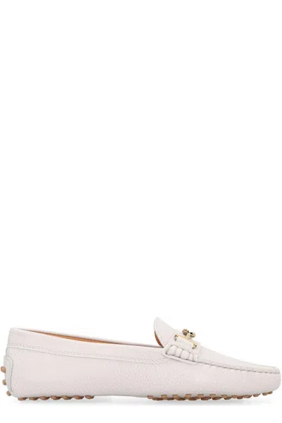 TOD'S LOGO PLAQUE ROUND TOE LOAFERS