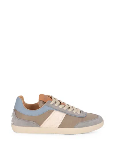 Tod's Logo-embossed Gommino Sneakers In Neutral
