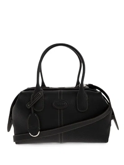 Tod's Logo-patch Pebbled Leather Shoulder Bag In Black