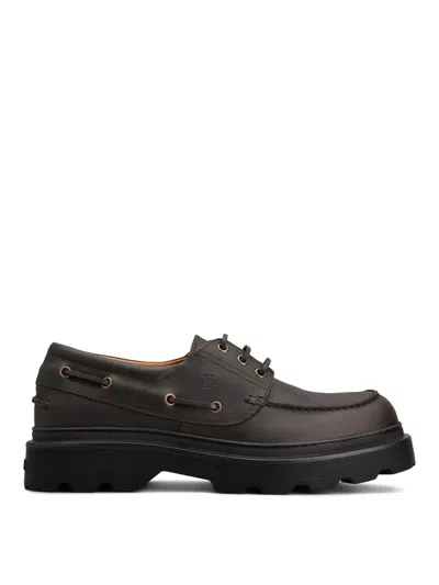 TOD'S LUG SOLE LEATHER BOAT SHOES