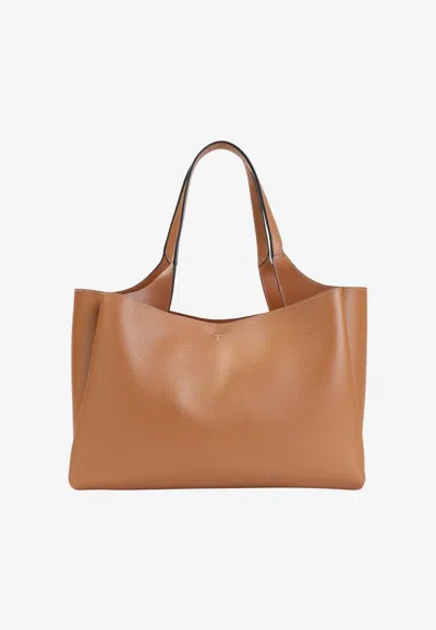 Tod's Medium Shoulder Bag In Hammered Leather In Tan