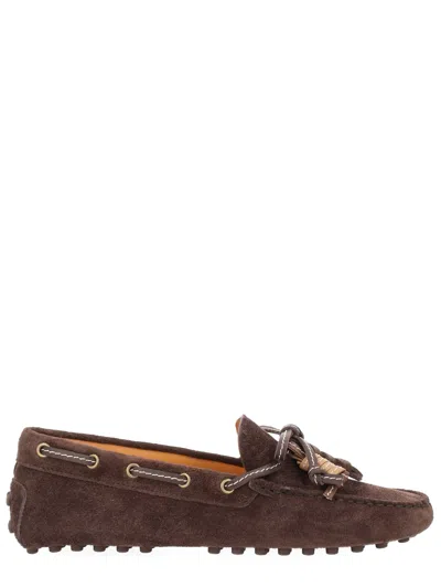 Tod's Mocassino Gommino In Pelle Scamosciata In Brown