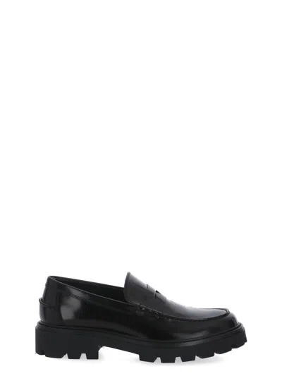 Tod's Moccasin Slip-on Loafers In Black