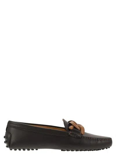 Tod's Moccasin With Leather Chain In Black
