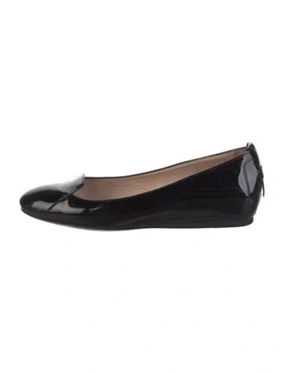 Pre-owned Tod's Patent Leather Ballet Flats In Black