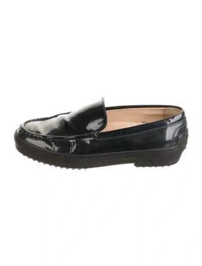 Pre-owned Tod's Patent Leather Loafers In Black