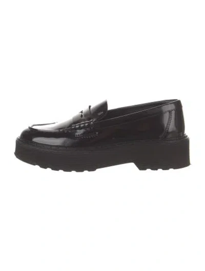 Pre-owned Tod's Patent Leather Loafers In Black