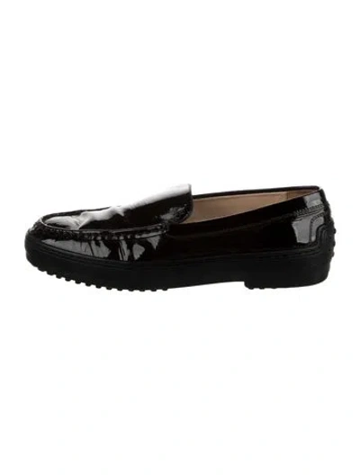 Pre-owned Tod's Patent Leather Loafers In Black