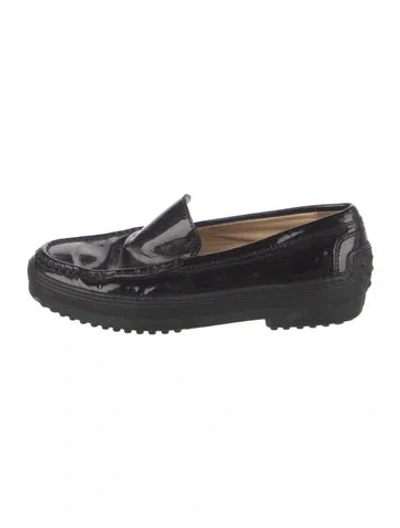 Pre-owned Tod's Patent Leather Loafers In Black