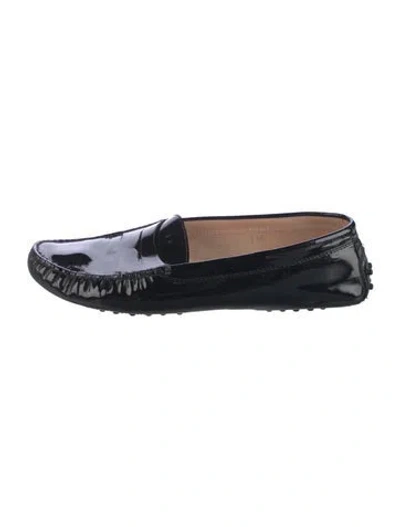 Pre-owned Tod's Patent Leather Loafers In Black