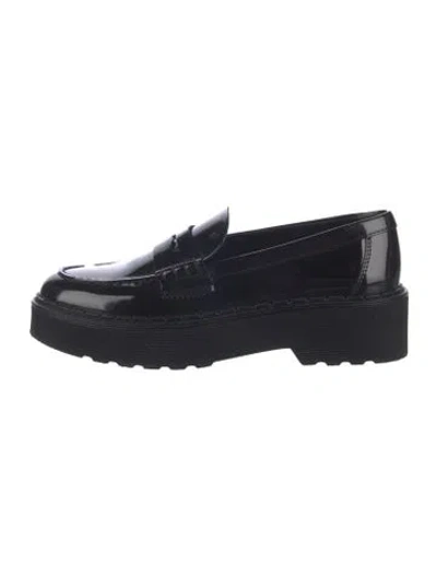 Pre-owned Tod's Patent Leather Loafers In Black