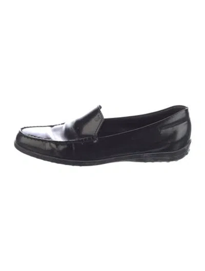 Pre-owned Tod's Patent Leather Loafers In Black