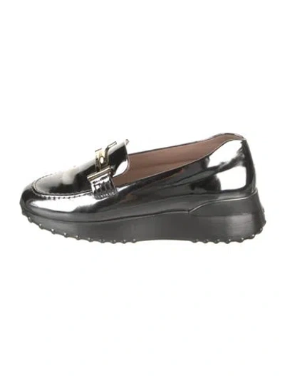 Pre-owned Tod's Patent Leather Loafers In Silver
