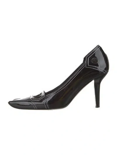 Pre-owned Tod's Patent Leather Pumps In Black