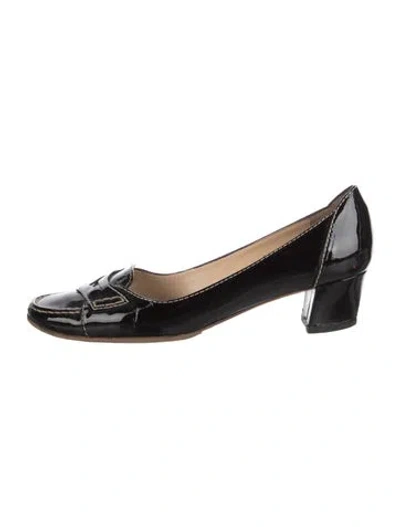 Pre-owned Tod's Patent Leather Pumps In Black