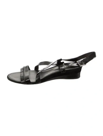 Pre-owned Tod's Patent Leather Slingback Sandals In Black