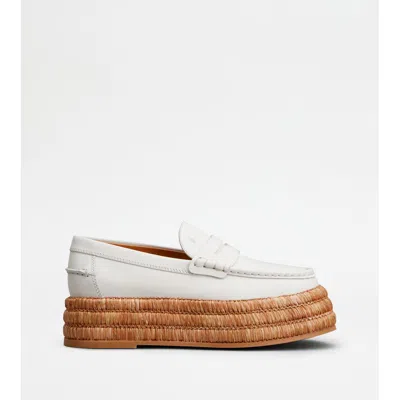 Tod's Leather Platform Loafer In Bianco Calce