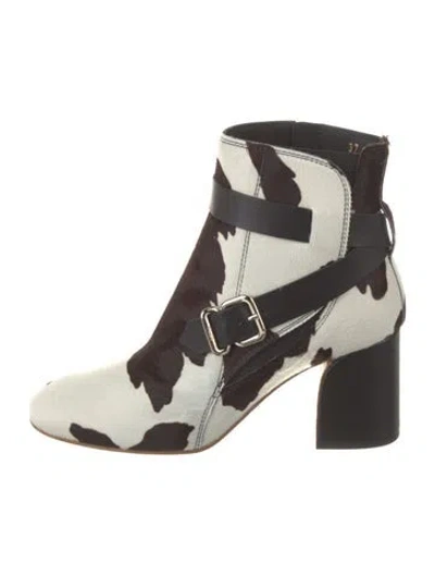 Pre-owned Tod's Ponyhair Printed Boots In White