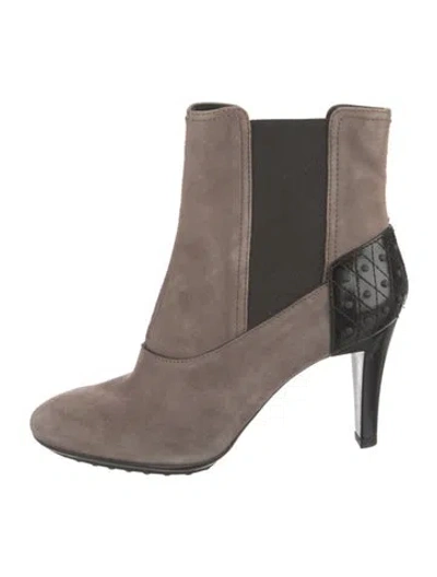 Pre-owned Tod's Quilted Pattern Suede Chelsea Boots In Gray