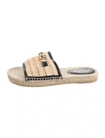 Pre-owned Tod's Raffia Slides In Gold