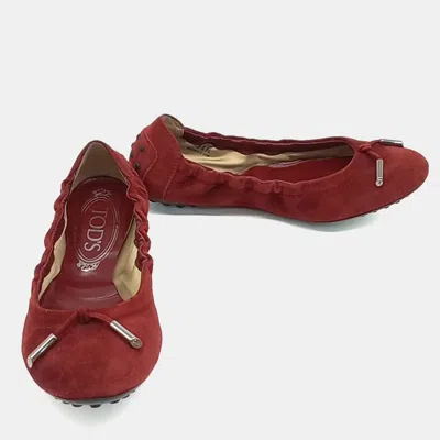 Pre-owned Tod's Red Suede Flat Shoes 34½