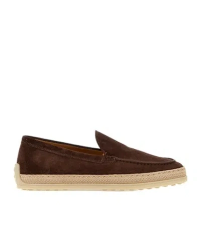 Tod's Round-head Flat Shoes In Brown