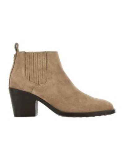 Tod's Round-head Short Boots In Beige