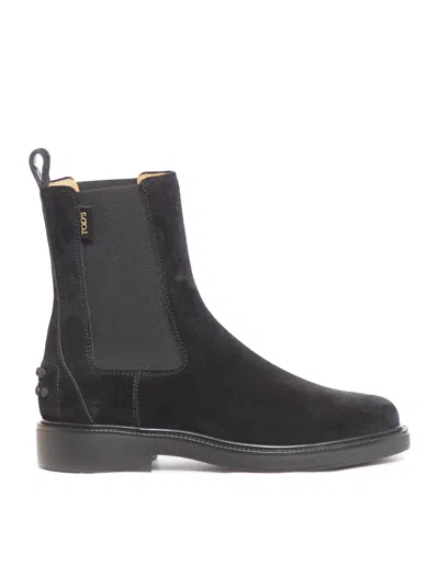 Tod's Round Toe Ankle Boots In Black