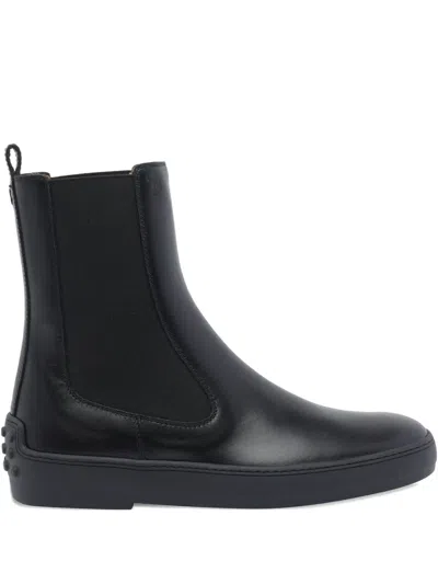 Tod's Round-toe Leather Booties In Black