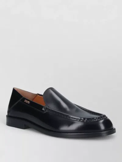 Tod's Round Toe Loafers Smooth Finish Design In Black