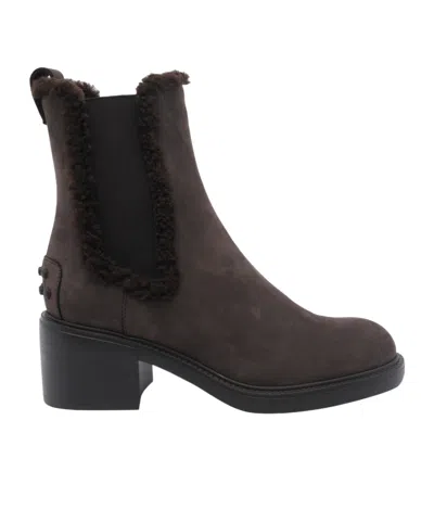 TOD'S TOD'S TEDDY DETAILED HEELED ANKLE BOOTS