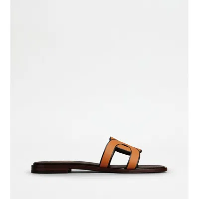 Tod's Sandals In Leather In Orange
