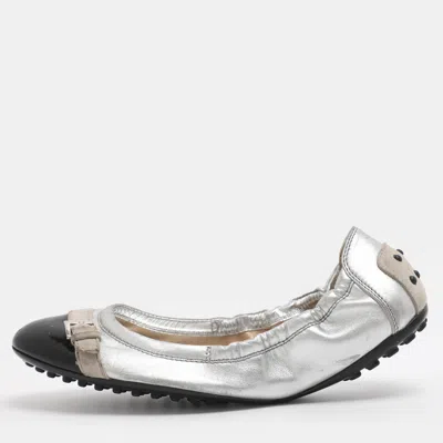 Pre-owned Tod's Size 35 Silver/black Patent And Leather Ballet Flats