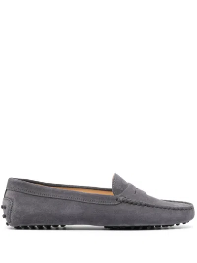 TOD'S SLIP-ON LOAFERS