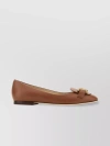 TOD'S SMOOTH LEATHER BALLERINAS WITH METAL T-CHAIN DETAIL