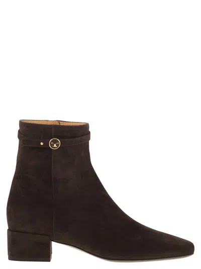 Tod's Suede Ankle Boots In Brown