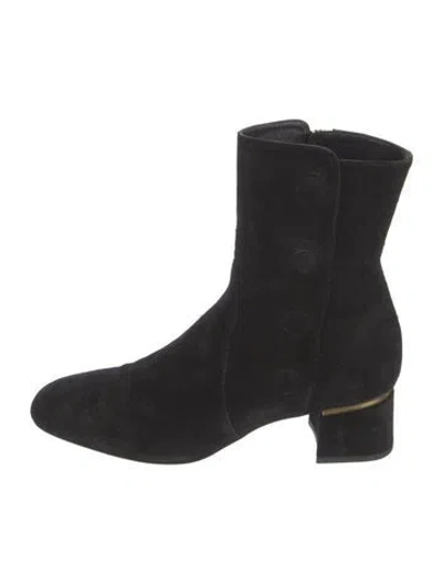 Pre-owned Tod's Suede Boots In Black