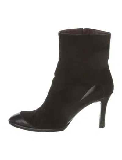 Pre-owned Tod's Suede Boots In Black