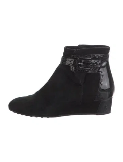 Pre-owned Tod's Suede Boots In Black
