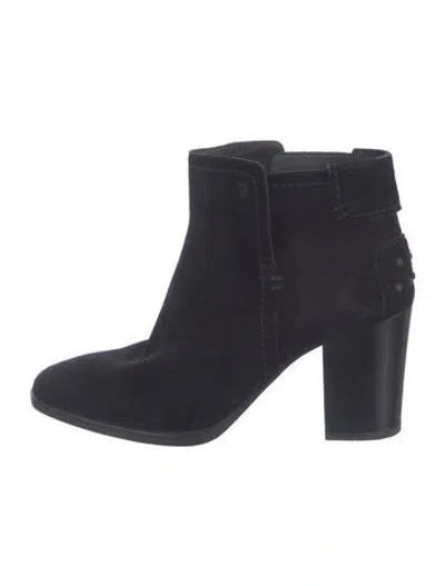 Pre-owned Tod's Suede Boots In Black