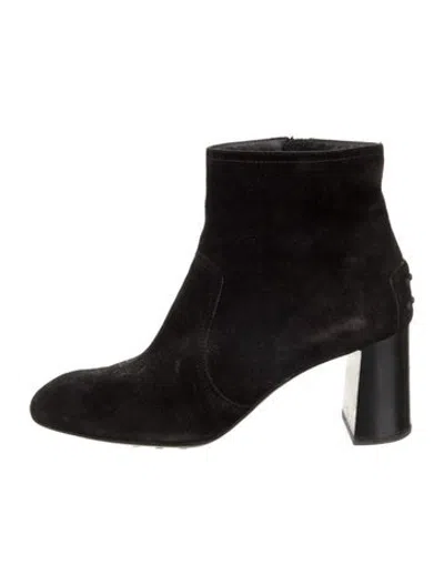 Pre-owned Tod's Suede Boots In Black