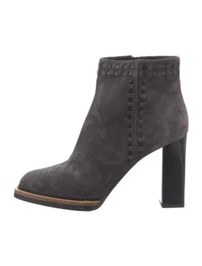 Pre-owned Tod's Suede Boots In Gray