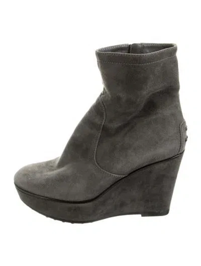 Pre-owned Tod's Suede Boots In Grey
