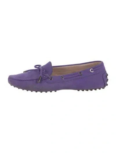 Pre-owned Tod's Suede Moccasins In Purple