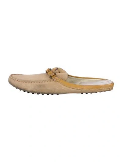 Pre-owned Tod's Suede Mules In Neutral