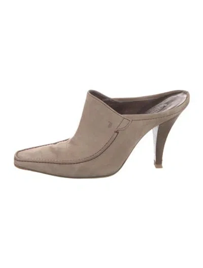 Pre-owned Tod's Suede Mules In Neutrals