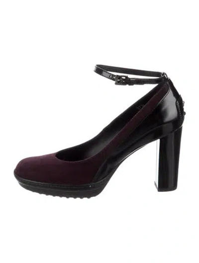 Pre-owned Tod's Suede Pumps In Black