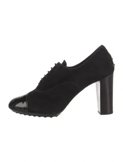 Pre-owned Tod's Suede Pumps In Black