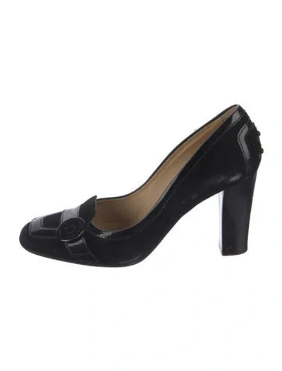 Pre-owned Tod's Suede Pumps In Black